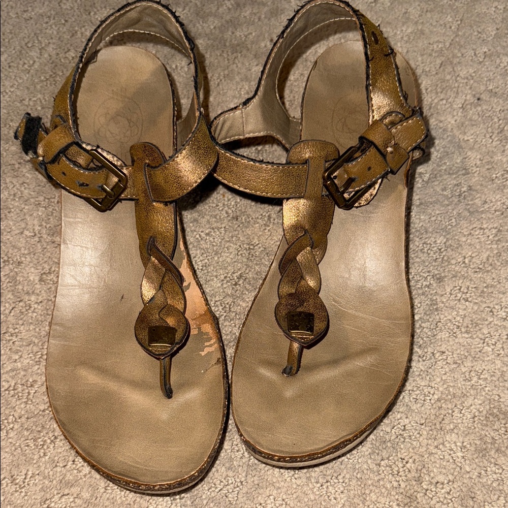Women's Tan Sandals